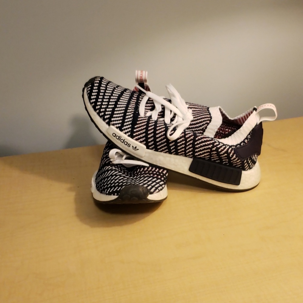 NMD R1 STLT PrimeKnit